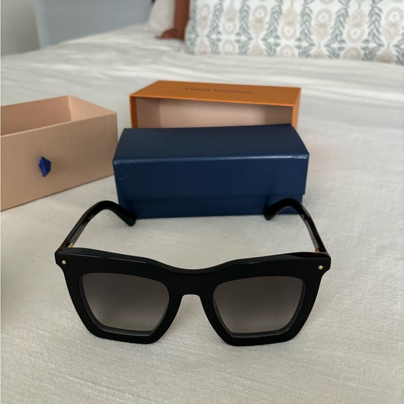 Louis Vuitton sunglasses (Brand new) - Picture 5 of 9